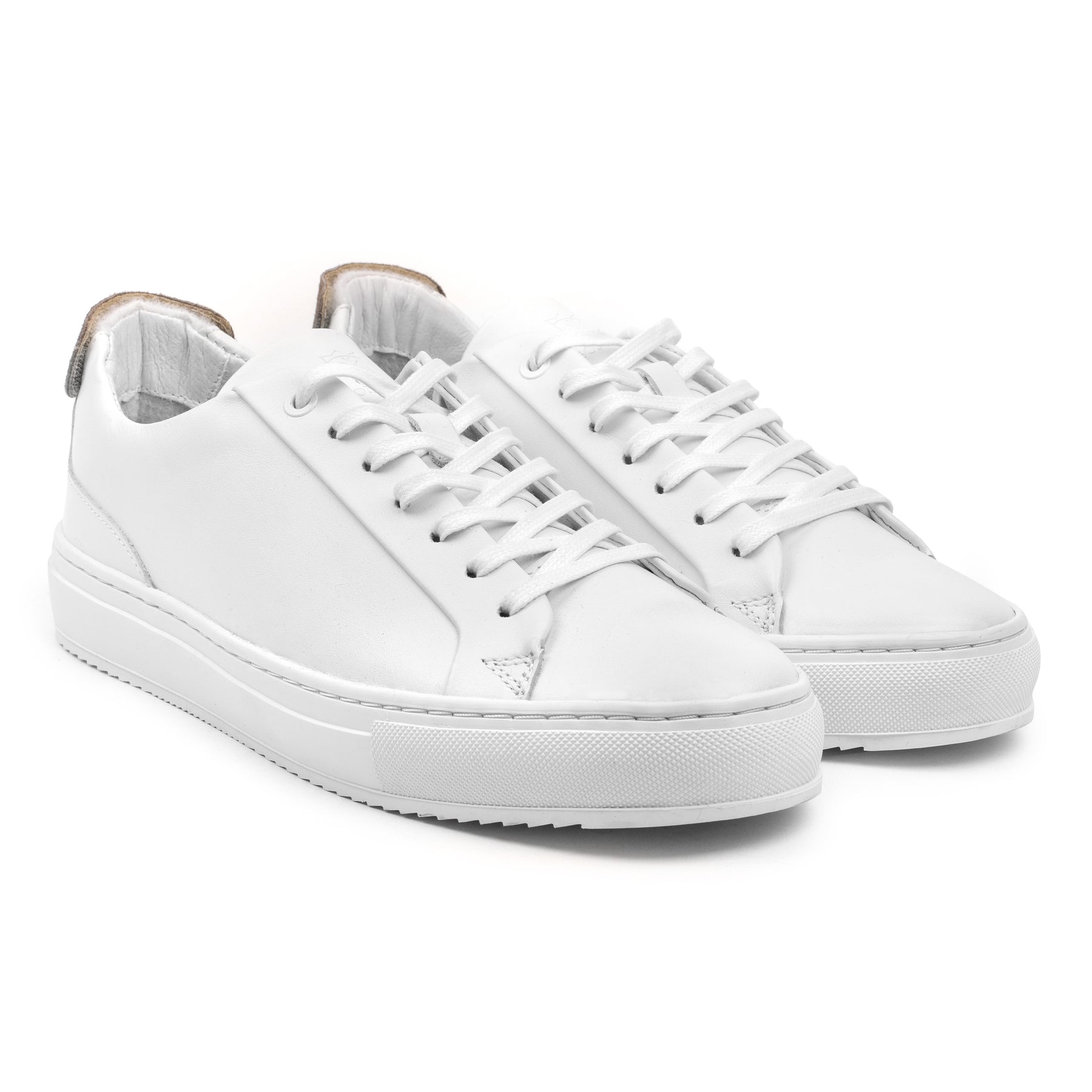 Ultimate White Leather Sneakers Guide - Oliver Cabell