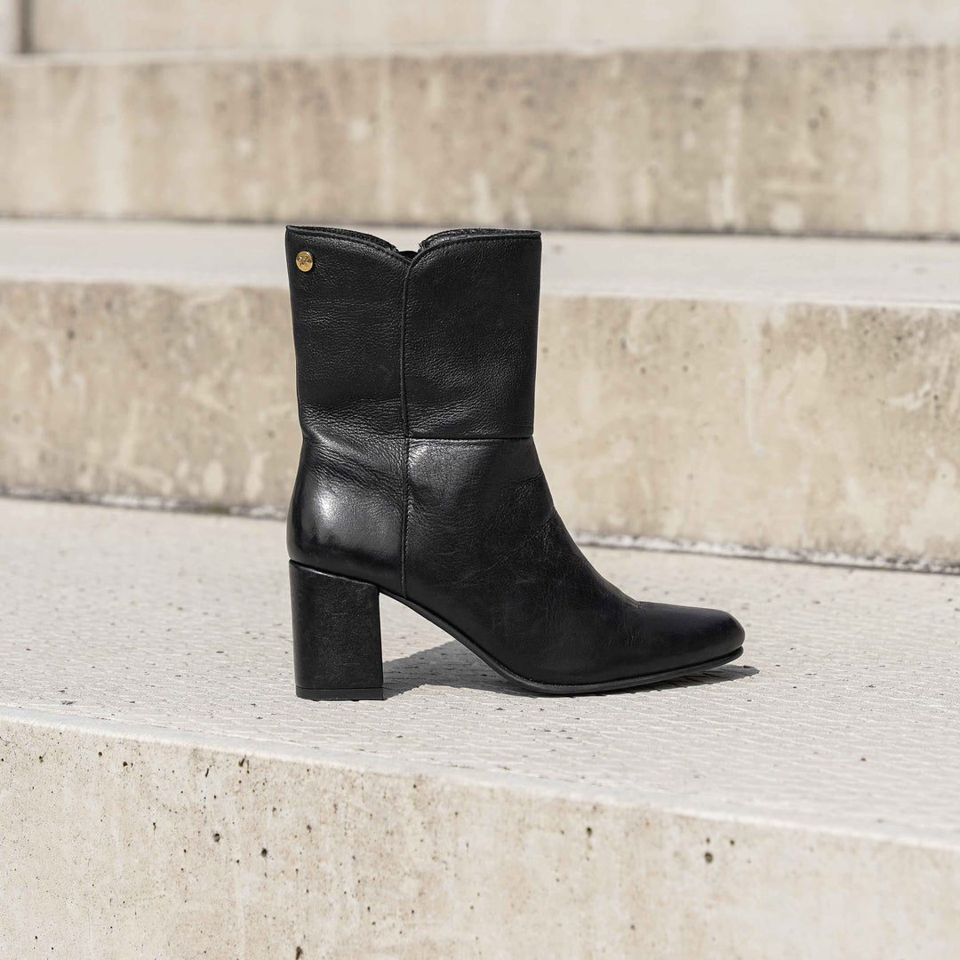 PERLA BOOT  Black Leather