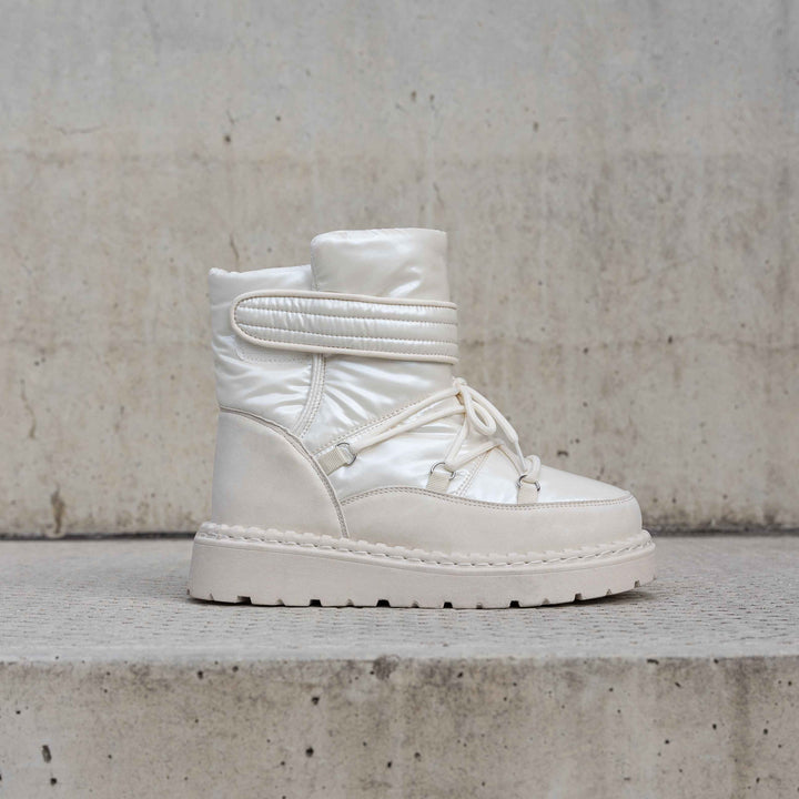 ZERMATT BOOT OFF WHITE