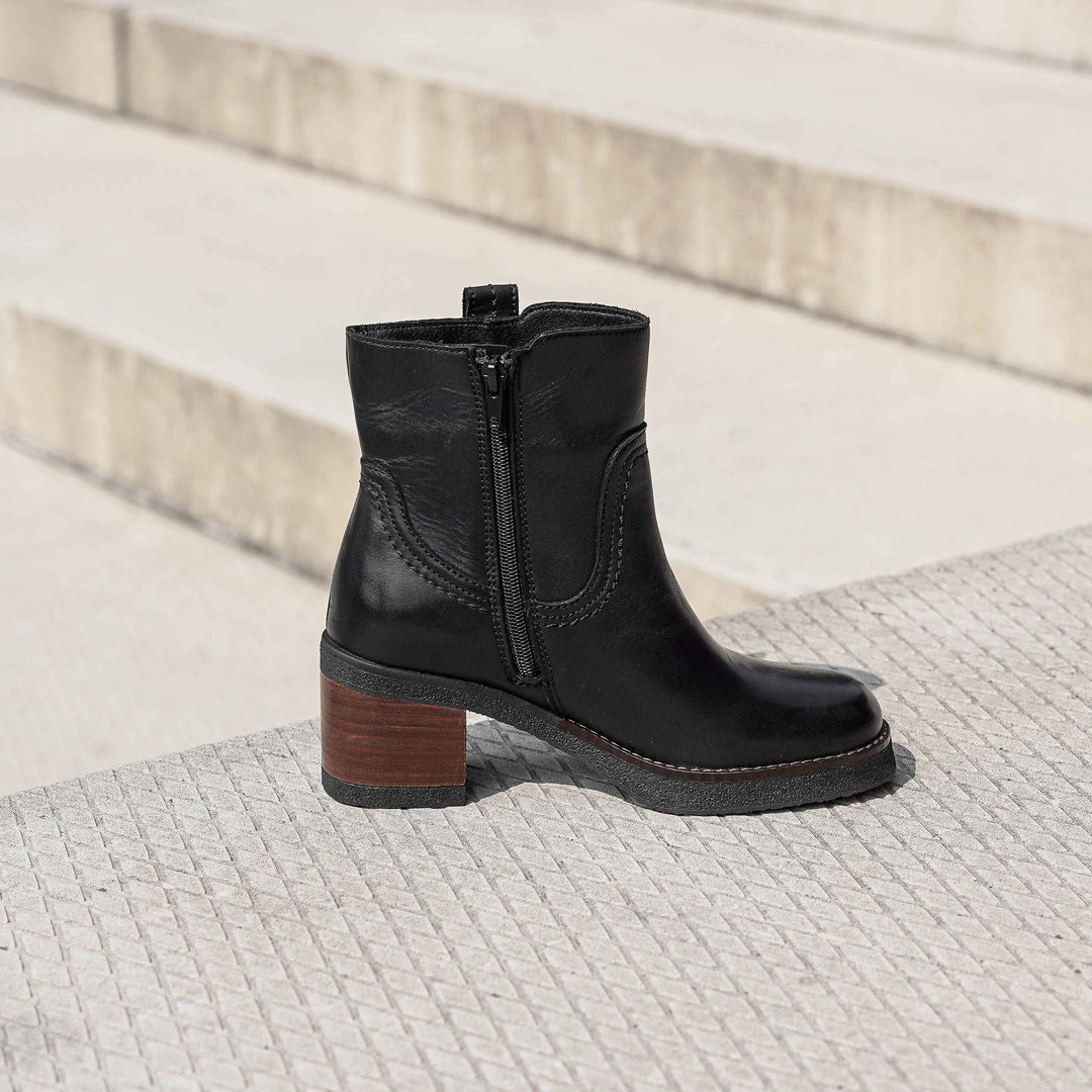 JAMILA ANKLE BOOT Black Leather