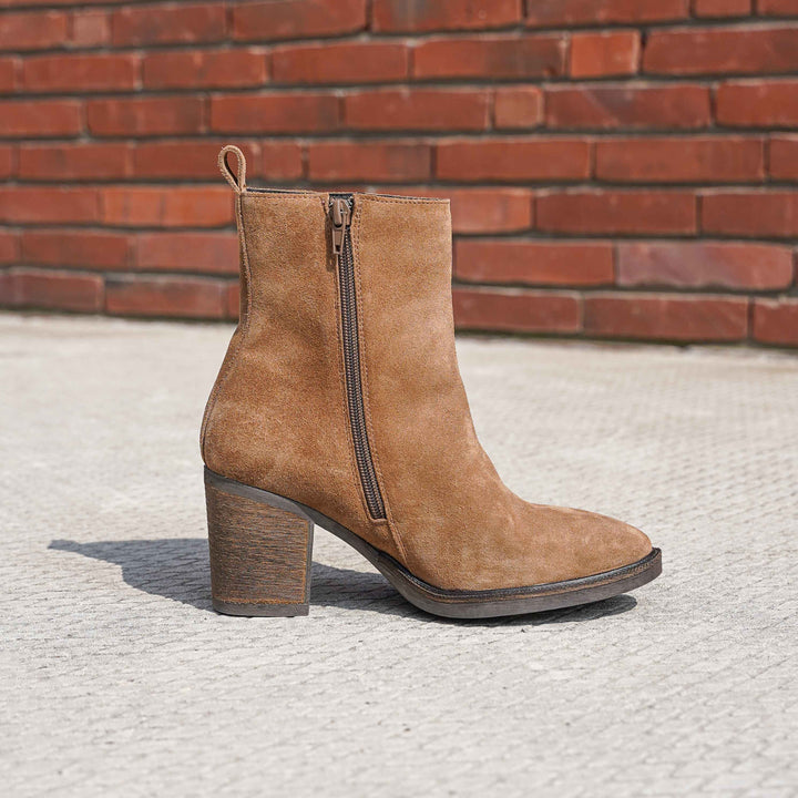 SIENNA ANKLE BOOT Taupe Suede