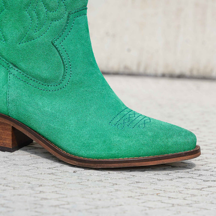 MINT WESTERN BOOT Green Suede