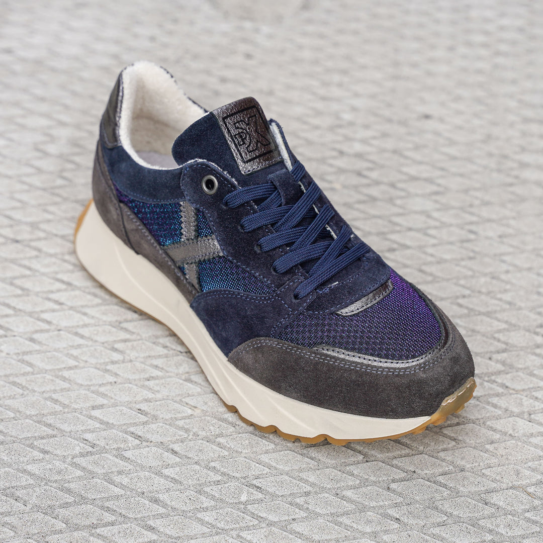 SWIFT SNEAKER Blue Leather Suede