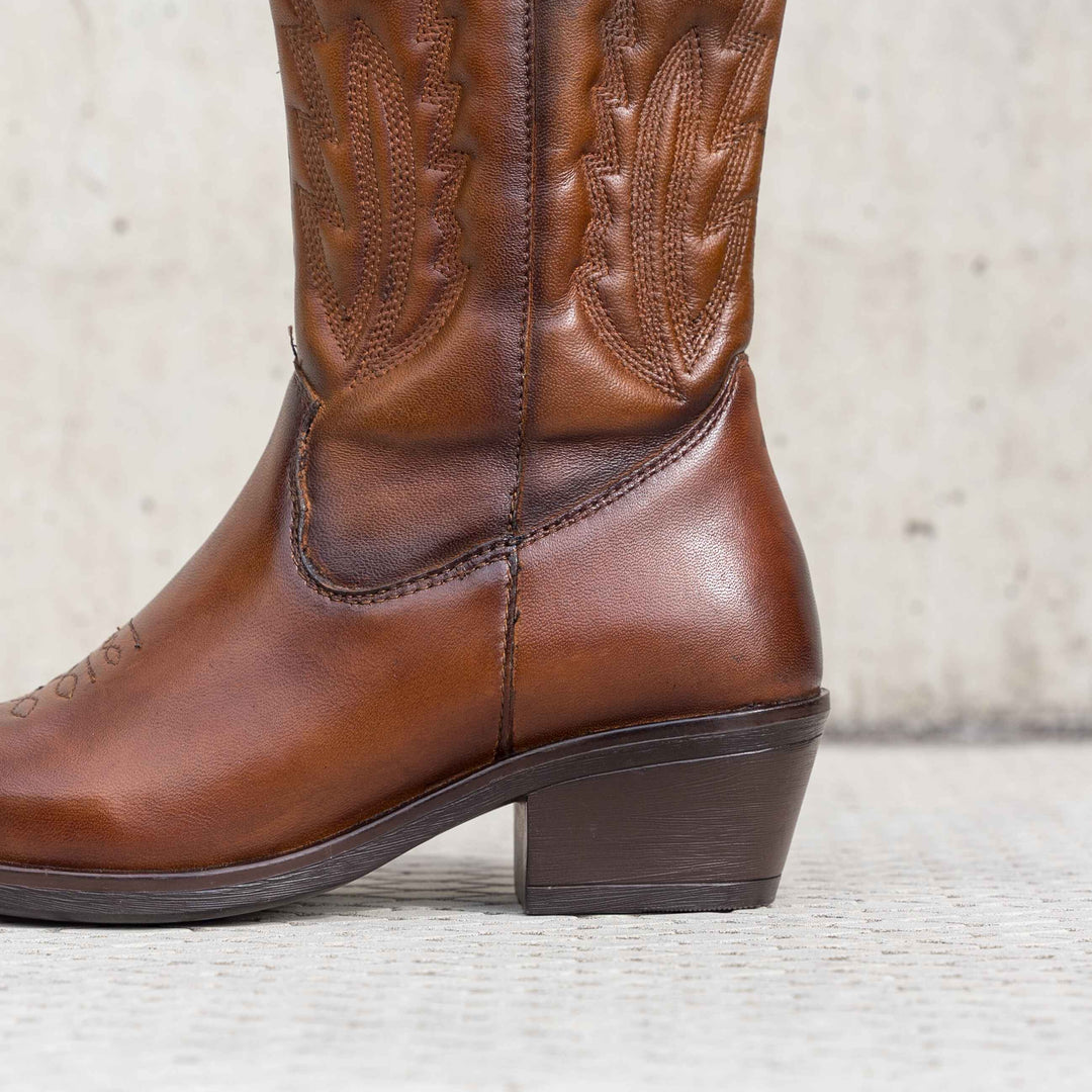 EVIE COWBOY BOOT Cognac Leather