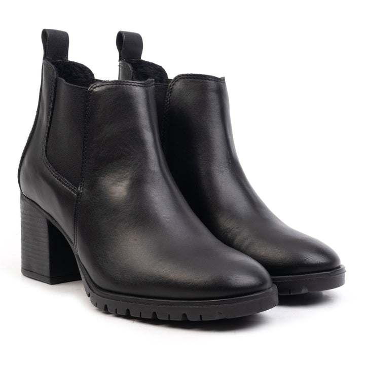 IRIS CHELSEA Black Leather