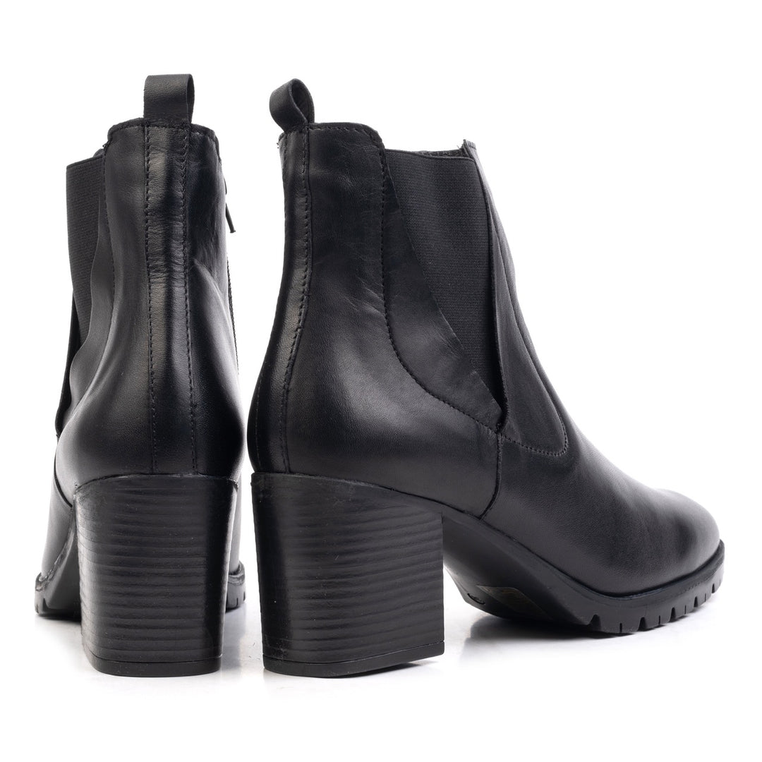 IRIS ANKLE BOOT Black Leather