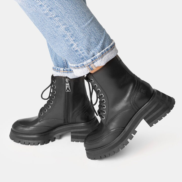 BUSTER BOOT Black Leather