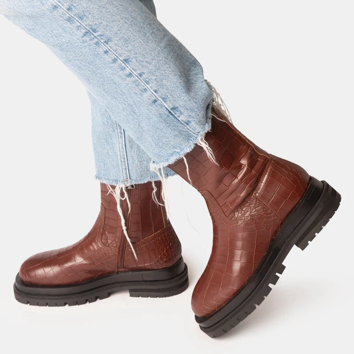 BADGER BOOT Tawny Leather